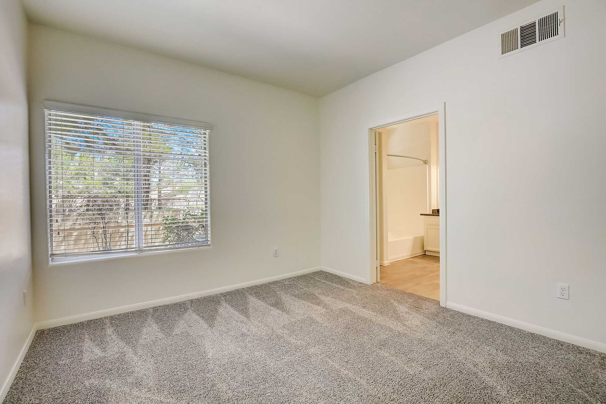 Ritiro Apartments interior bedroom